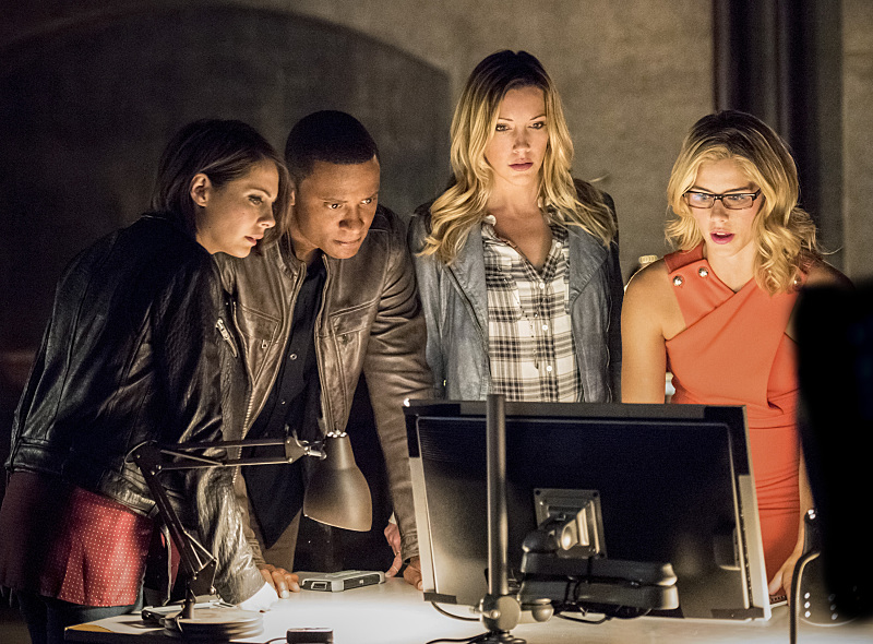 Arrow -- "Green Arrow" -- Image AR401A_0192bc -- Pictured (L-R): Willa Holland as Thea Queen, David Ramsey as John Diggle, Katie Cassidy as Laurel Lance and Emily Bett Rickards as Felicity Smoak -- Photo: Dean Buscher /The CW -- Ã?Â© 2015 The CW Network, LLC. All Rights Reserved.