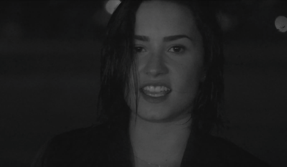 Surpresa! Demi Lovato libera clipe da musica “Waitin For You”, assista!