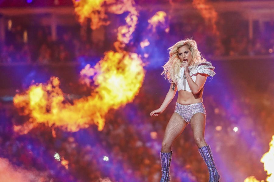 Drones da Intel iluminam show da Lady Gaga durante intervalo do Super Bowl LI
