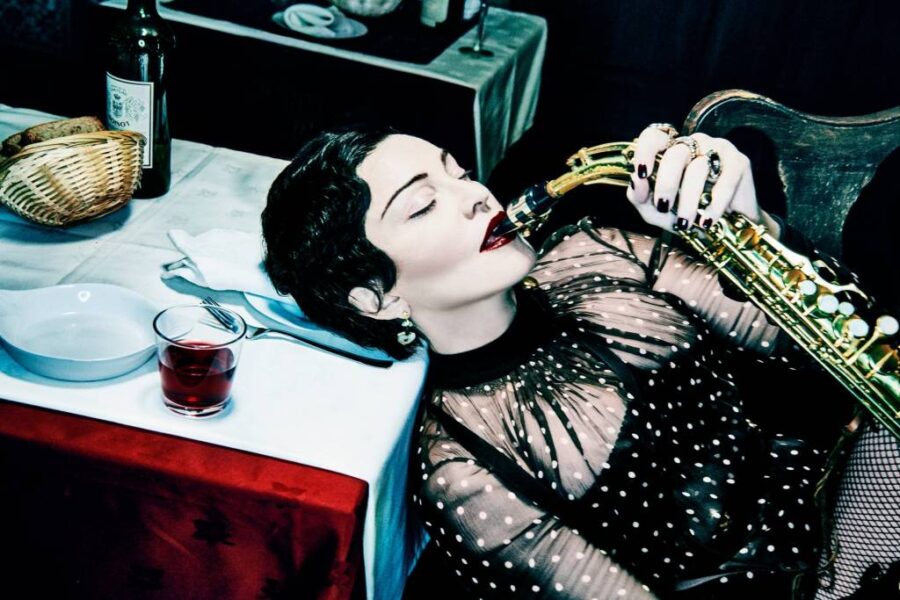 Com diversas parcerias, incluindo Anitta, Madonna lança o ‘Madame X’