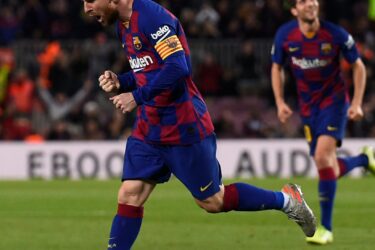 Messi faz três na vitória sobre o Celta e Barcelona é líder do Espanhol