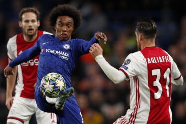 Chelsea e Ajax empatam em jogo de oito gols pela Liga dos Campeões