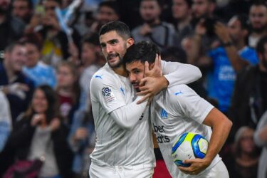 Olympique bate o Lille em briga pelo G4 do Campeonato Francês
