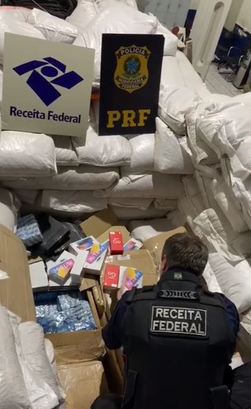 Receita Federal apreende R$ 700 mil em eletrônicos contrabandeados do Paraguai