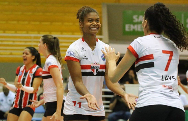 São Paulo/Barueri bate Flamengo pela segunda rodada da Superliga feminina