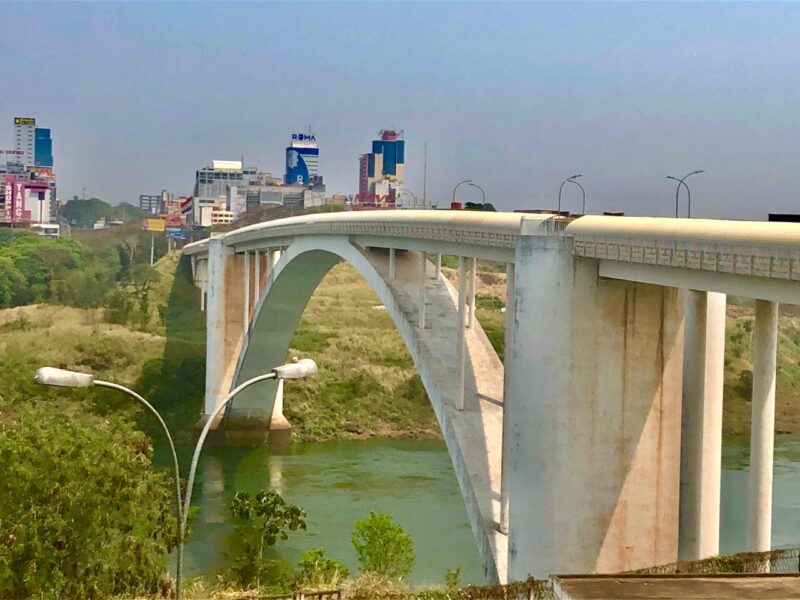 Dia histórico na fronteira, Ponte da Amizade reabre e anima negócios na região
