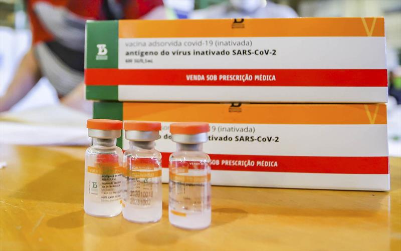 Mais de 48 mil curitibanos já foram vacinados contra a covid-19