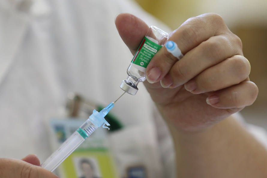 Pessoas de 18 anos ou mais já podem se cadastrar para vacinação, em Rolândia