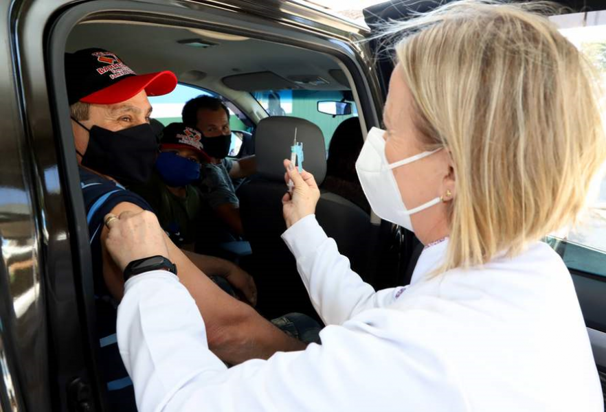 Paraná aplicou 6,5 milhões de vacinas contra o coronavírus