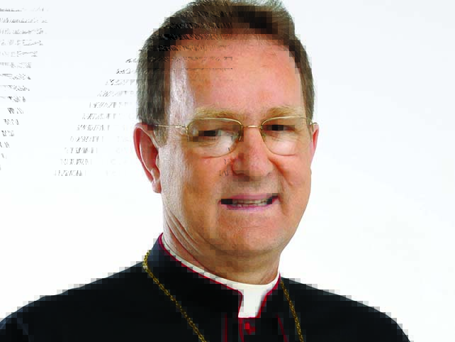 Arcebispo Emérito de Maringá, Dom Anuar Battisti, é internado com pneumonia