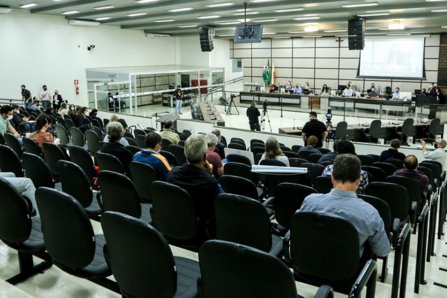 Prefeitura de Maringá apresenta diagnóstico do Plano Diretor na Câmara