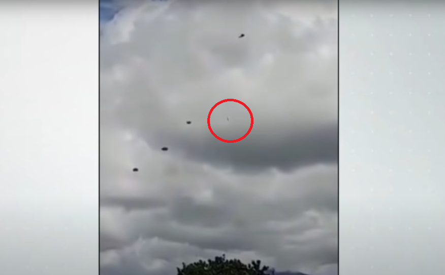 Paraquedas falha e soldado despenca do céu durante treinamento; assista!