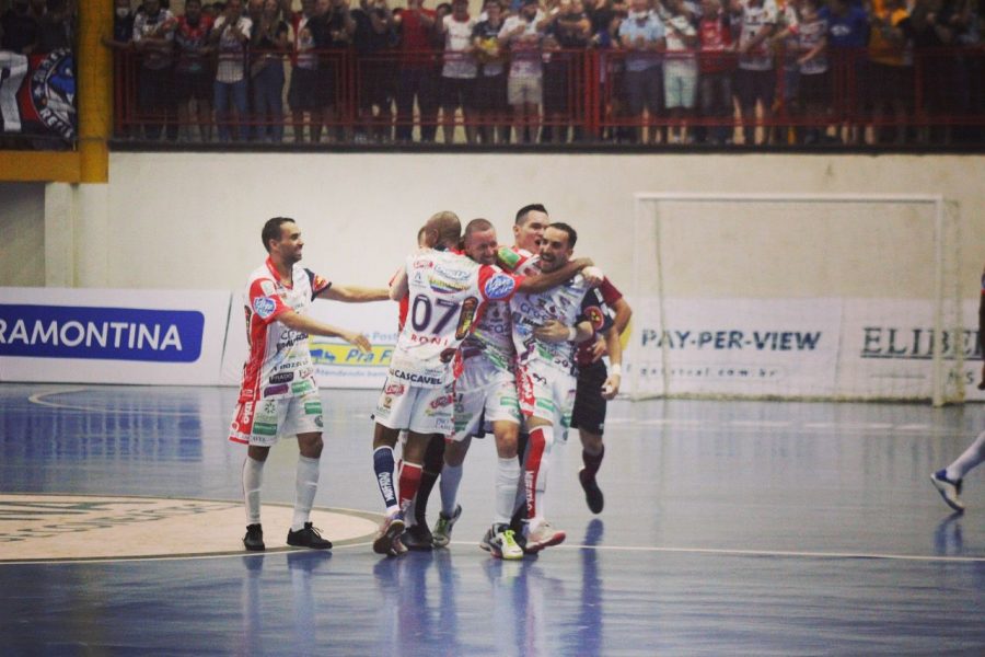 Com campanha espetacular, Cascavel Futsal decide vaga na final da Liga Nacional
