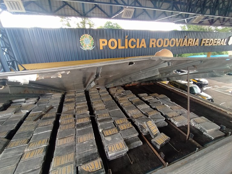 Quase uma tonelada de cocaína é apreendida em Marialva