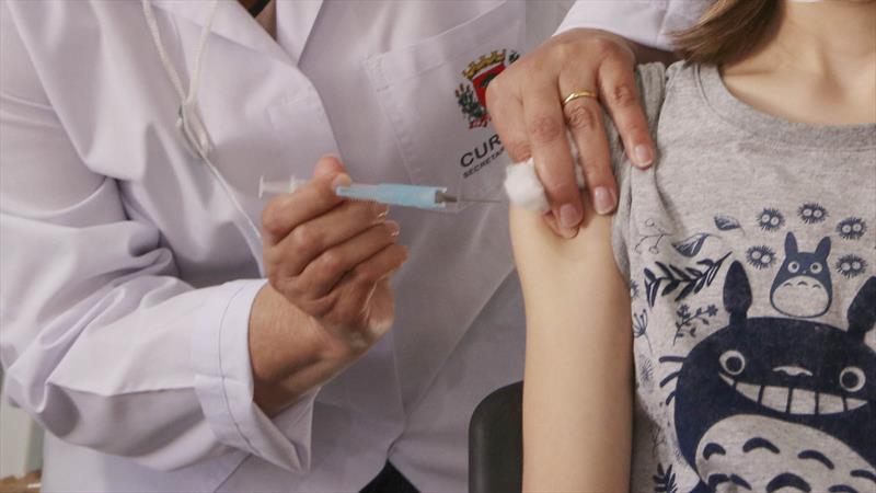 Mega Vacinação contra Covid-19 será realizada sábado (20) em Curitiba