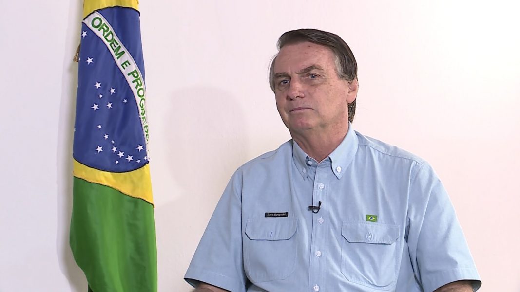 Bolsonaro diz que Moro sempre teve “propósito político” e declara confiança em urna eletrônica