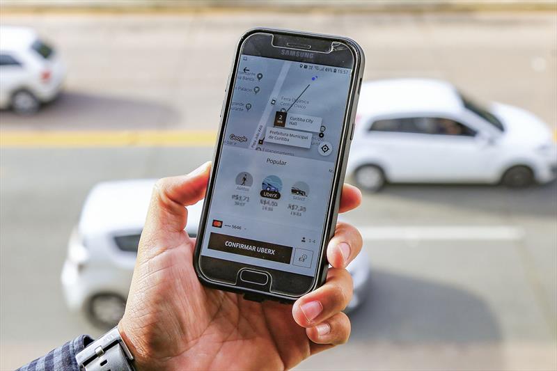 Recadastramento de motoristas de aplicativos começa nesta sexta-feira (12) em Curitiba