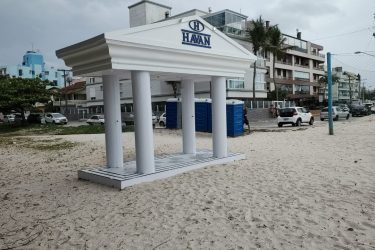 Hang quer instalar chuveiros da Havan em todo o litoral brasileiro