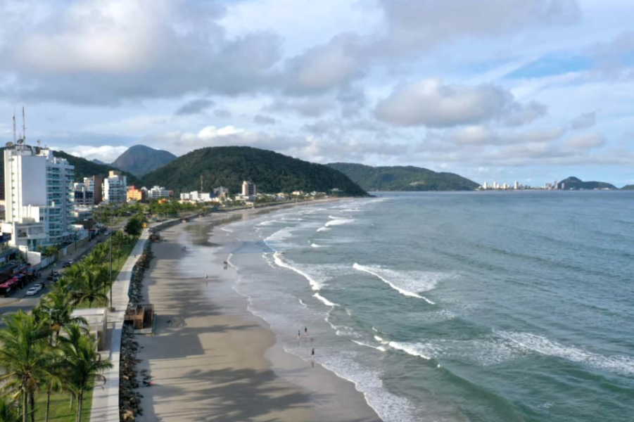 12 pontos de praias do litoral do PR estão impróprios para banho; saiba quais são