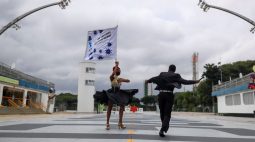 Rio e São Paulo adiam desfiles de escolas de samba para abril por avanço da Ômicron
