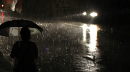 Curitiba registra ventos de 41 Km/h durante temporal
