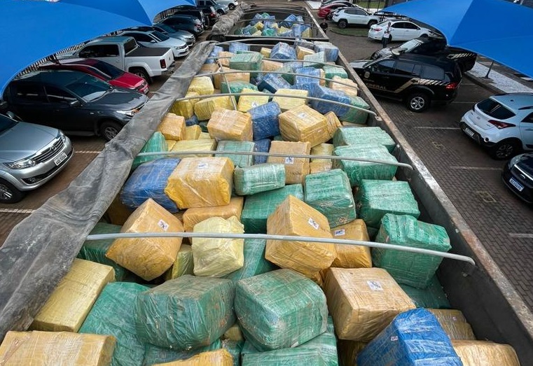 Homem é preso com 20 toneladas de maconha em Guaíra