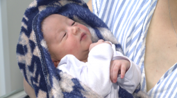 Matteo, primeiro bebê londrinense de 2022, nasceu às 00h53