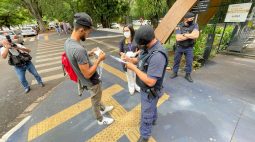 Decreto prevê multa de R$ 550 para quem não usar máscara em Maringá; prefeitura fiscaliza
