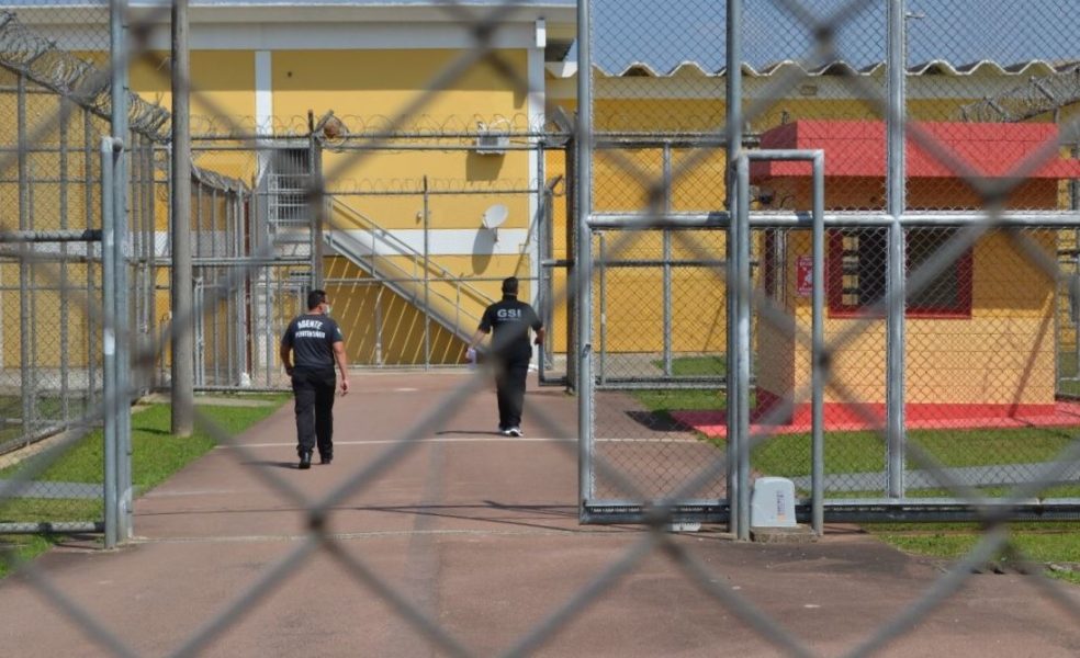 Penitenciárias de Cascavel cancelam visitas aos presos para impedir a disseminação da Covid
