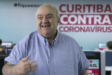 Prefeito Rafael Greca permanece internado sem previsão de alta