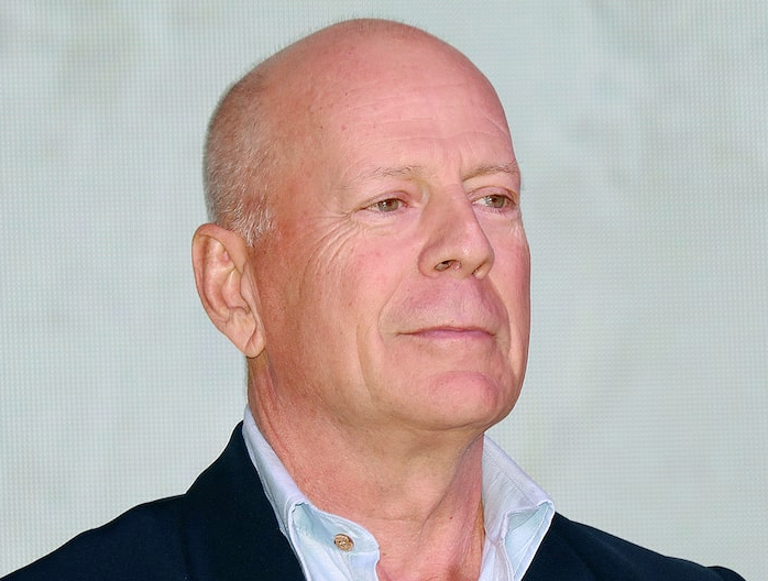 Bruce Willis é diagnosticado com afasia e faz pausa na carreira