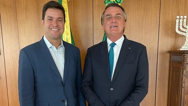 “Foi muito boa a conversa”, diz Guto Silva sobre encontro com Jair Bolsonaro