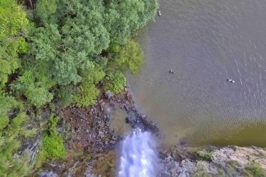 Turista do RJ faz imagens com drone em parque de Curitiba e descobre cadáver
