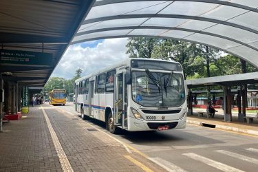 Seis novos ônibus são adicionados à frota de transporte coletivo de Foz do Iguaçu