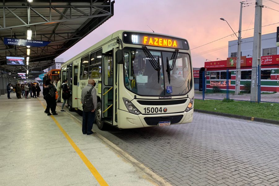 Linha de ônibus direta entre Fazenda Rio Grande e Araucária já está funcionando