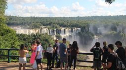 Feriado supera expectativa no turismo de Foz do Iguaçu