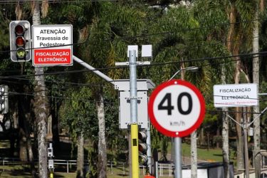 Quatro radares voltam a operar nas ruas do Centro e Santa Cândida