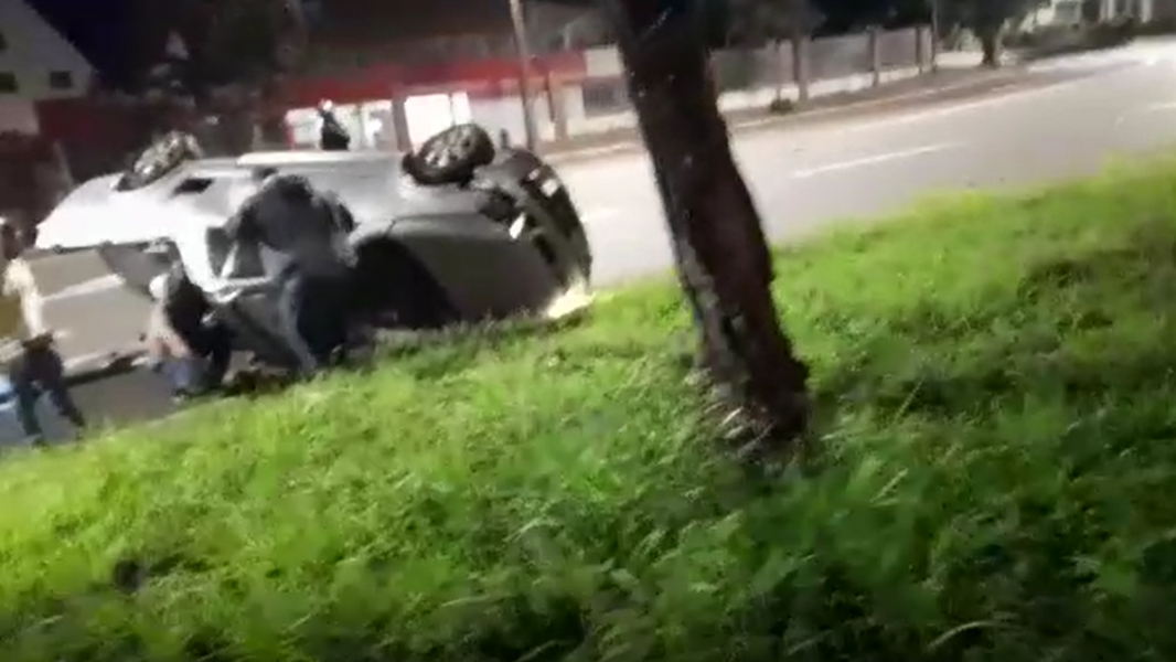 Motorista envolvido no acidente em rotatória de Londrina é solto por pagamento de fiança
