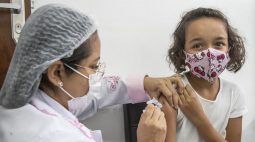 Curitiba convoca mais de 10 mil pessoas para vacinação contra a Covid-19