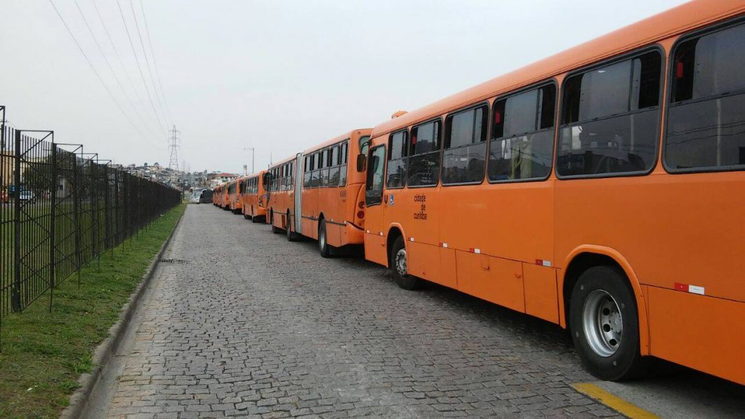 Greve de ônibus em Curitiba: Motoristas e cobradores podem parar na quinta-feira (12)