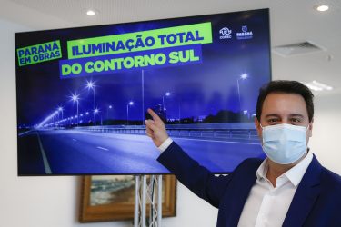 Ratinho Jr assina contrato que prevê instalação de iluminação e dispositivos de segurança no Contorno Sul