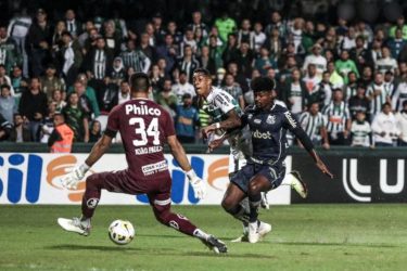 Coritiba tenta frear bom momento do Santos em busca de classificação na Copa do Brasil