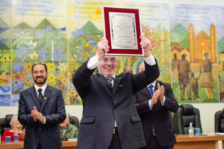 Presidente do Condor recebe título de cidadão honorário de Piraquara