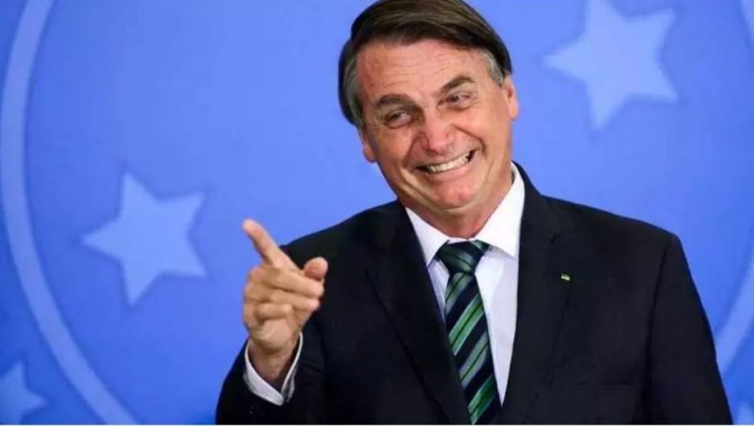 Bolsonaro lidera corrida eleitoral no PR com 47%, aponta Paraná Pesquisas