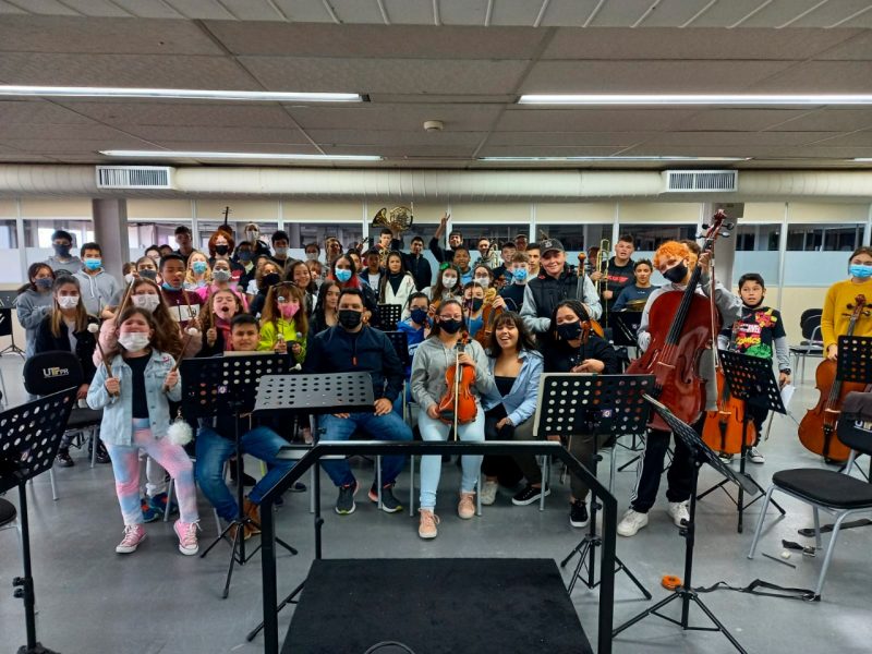 Orquestra infantojuvenil do PR se apresenta de graça nesta segunda (27), em Curitiba