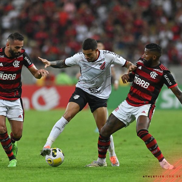 Athletico segura pressão do Flamengo e fica no empate por 0 a 0