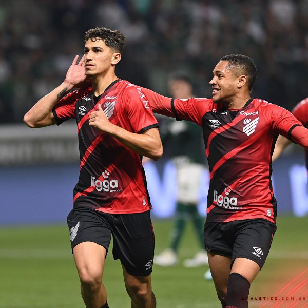 Felipão enaltece trabalho de Abel no Palmeiras e vibra: “Ganhamos de um time espetacular”
