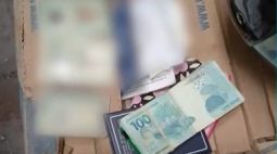 Pedreiro encontra R$ 5,4 mil na rua e devolve para a dona em Paiçandu