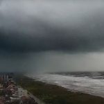 Novo ciclone se aproxima da região Sul e pode atingir o Paraná