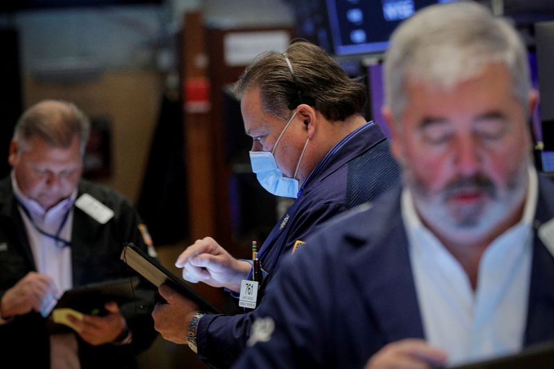 Wall Street fecha em alta com redução de preocupações com vírus